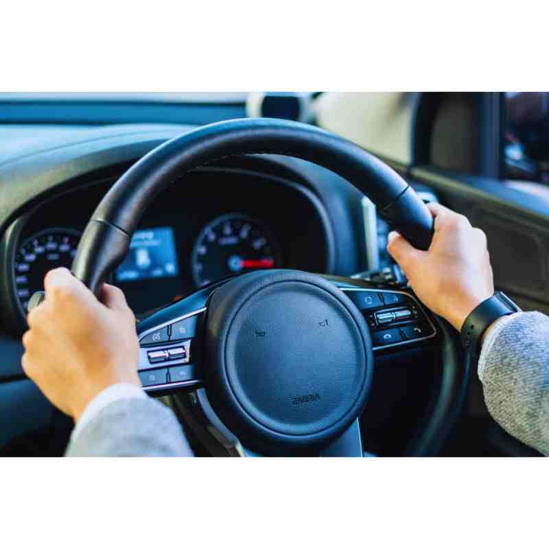 10 Common Driving Mistakes That Can Ruin Your Car